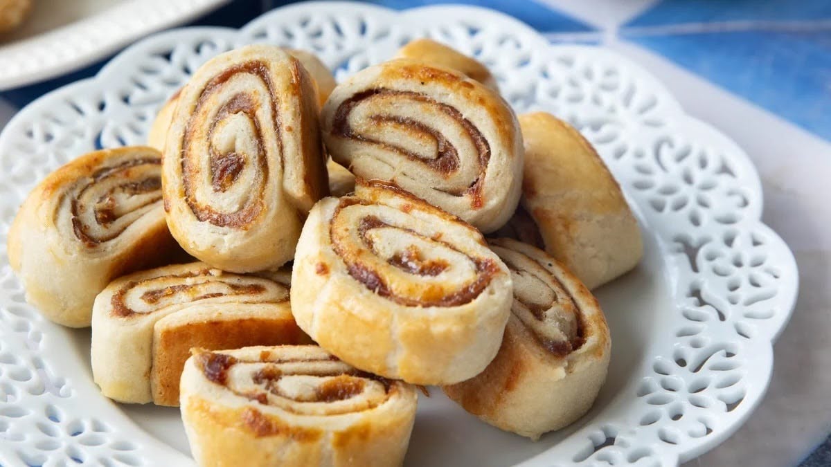 date pinwheel cookies