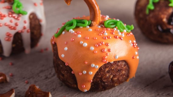 medjool date pumpkin spice jack o lantern