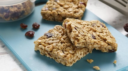 medjool date whole grain and oat bars