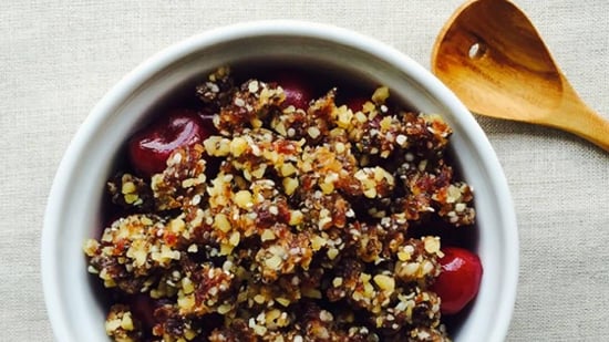 raw vegan cherry cobbler