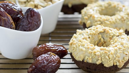 vegan peanut butter chocolate doughnut