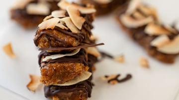 Toasted Coconut Date Bars