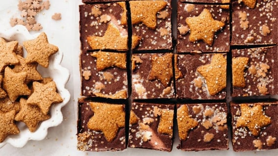 Gingerbread Caramel Slice