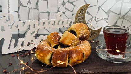 Medjool Date Bread Rings