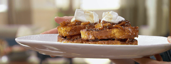 Bobby Flay’s Vanilla-Cardamom Cast-Iron Skillet French Toast with Pan-Roasted Apples and Date Molasses-1