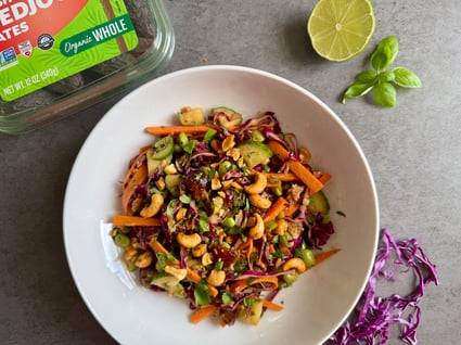Crispy rice salad with dates