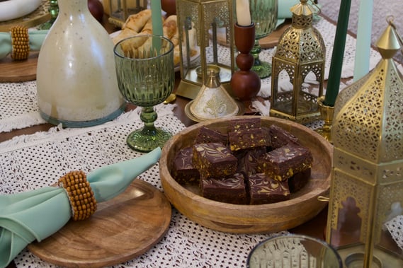 No-Bake Chocolate Pistachio Date Bars