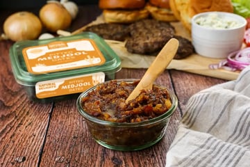 Onion-Bacon Jam with Medjool Dates