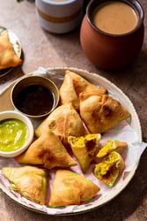 Paneer-Aloo-Samosas-with-Chai
