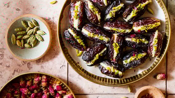 Malai Stuffed Dates
