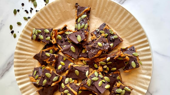 pumpkin spice latte date bark