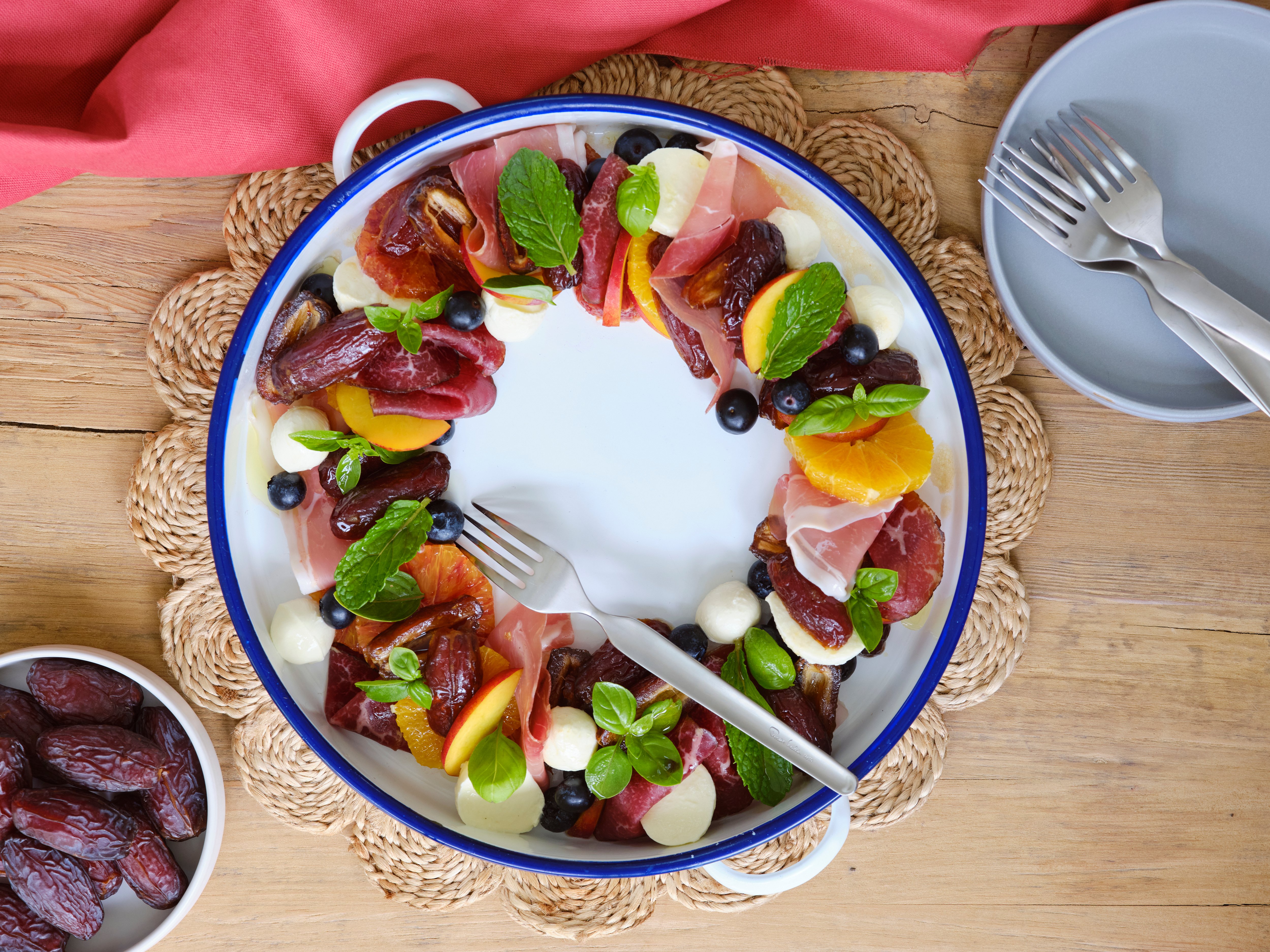 Date Antipasto Wreath