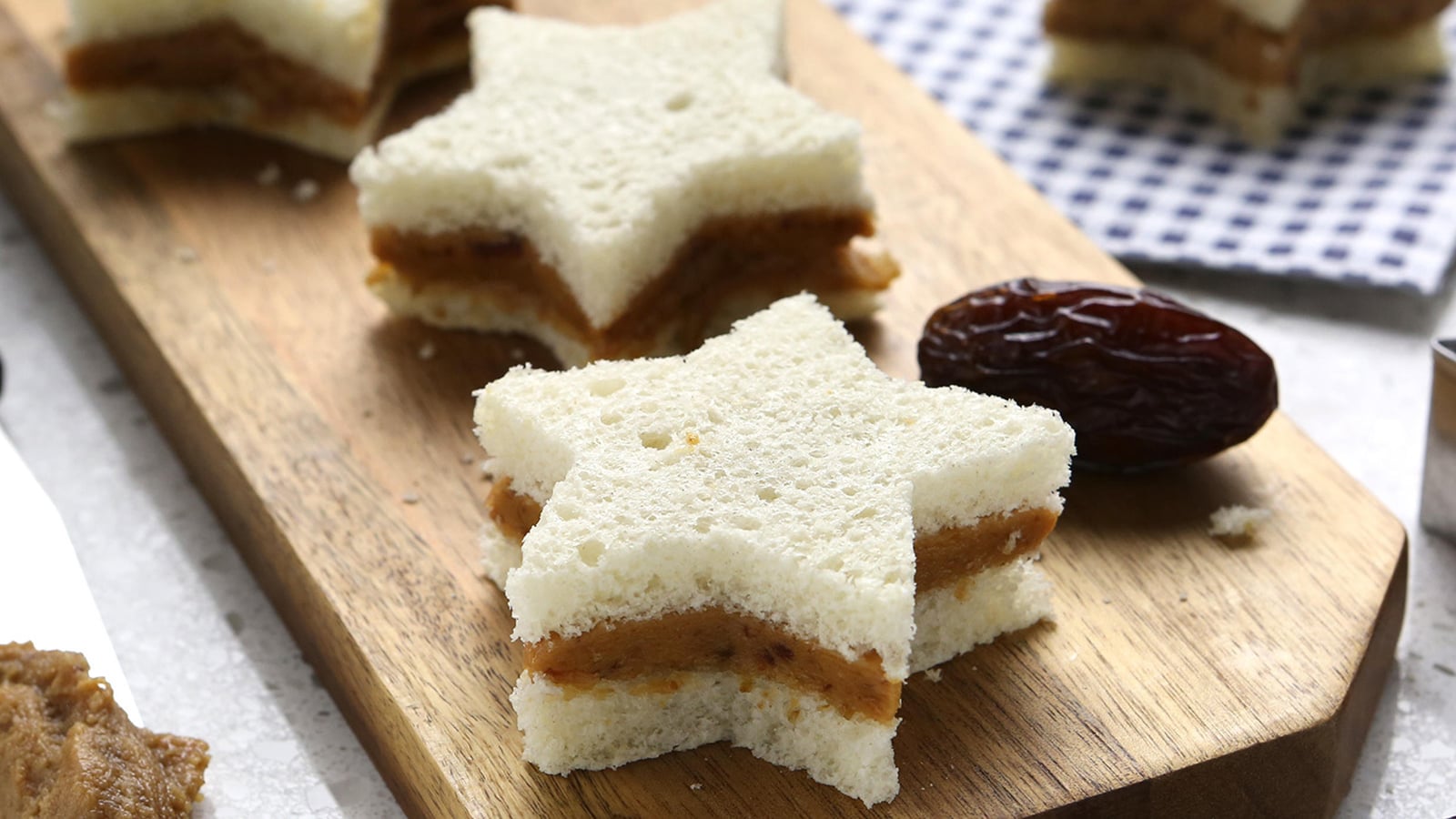 pb medjool date star sandwich