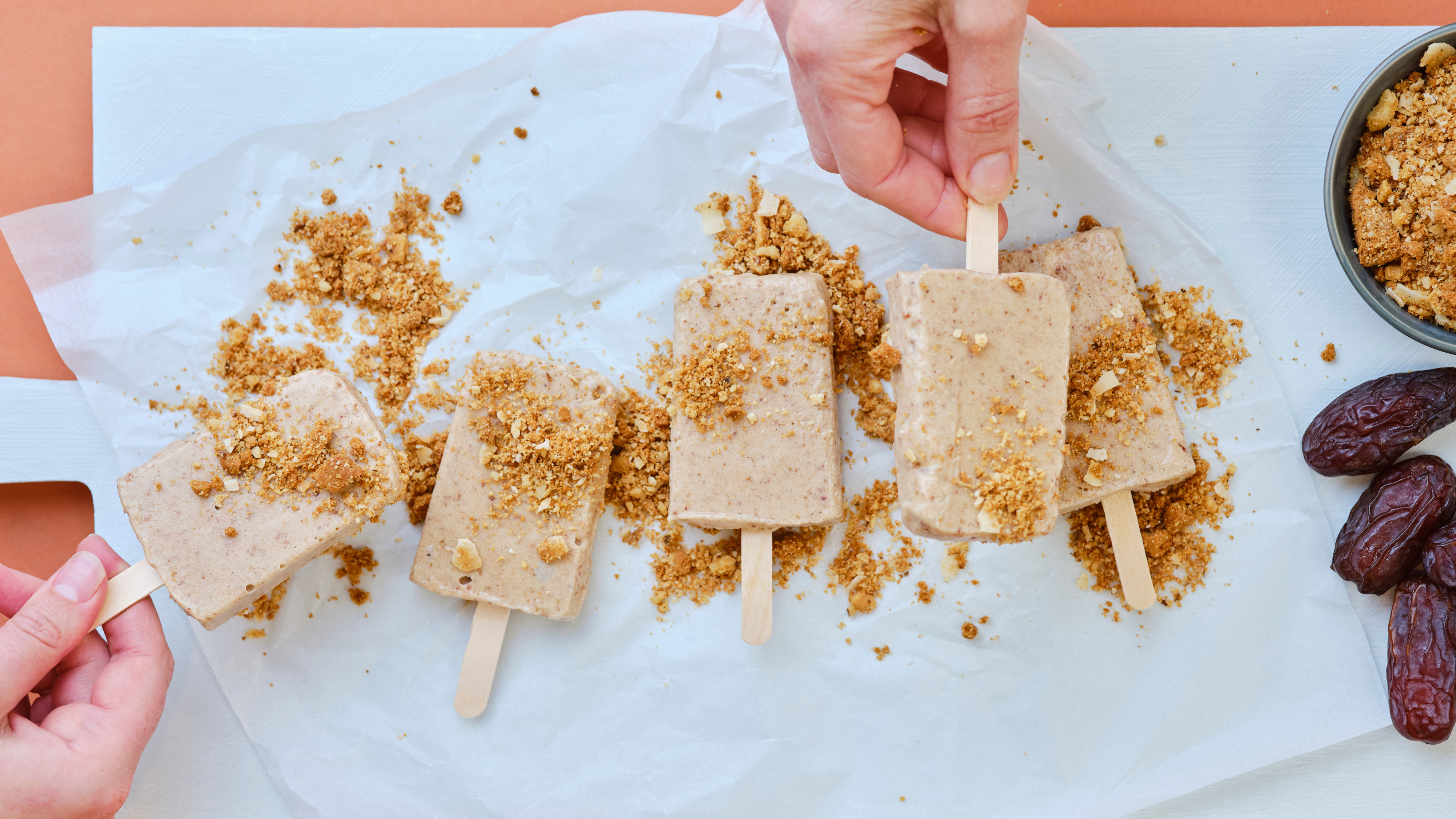 Date, Coconut and Vanilla Icypoles
