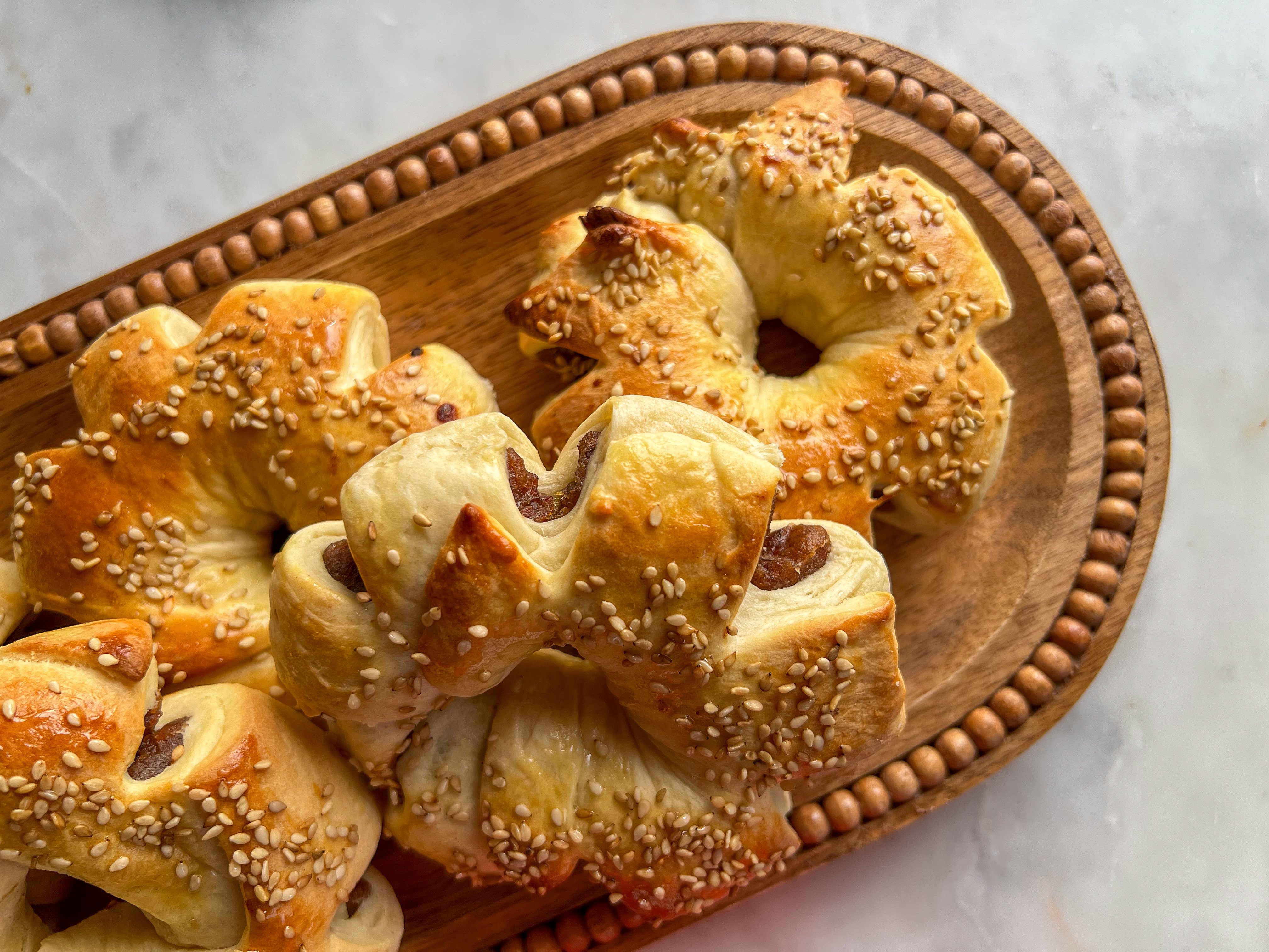 Date Stuffed Bread (Ma'arouk)