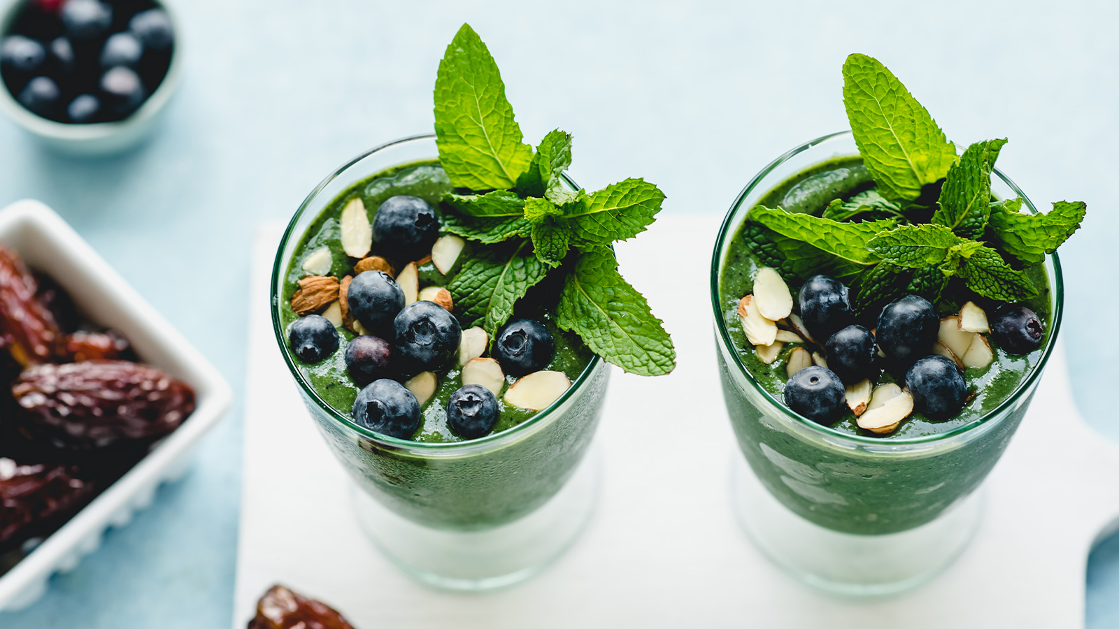 Medjool Date Green Smoothie